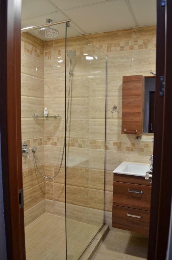 Luxury Apartment Near Varna, Located In Targovishte Luaran gambar