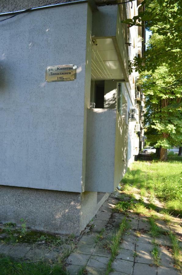 Luxury Apartment Near Varna, Located In Targovishte Luaran gambar